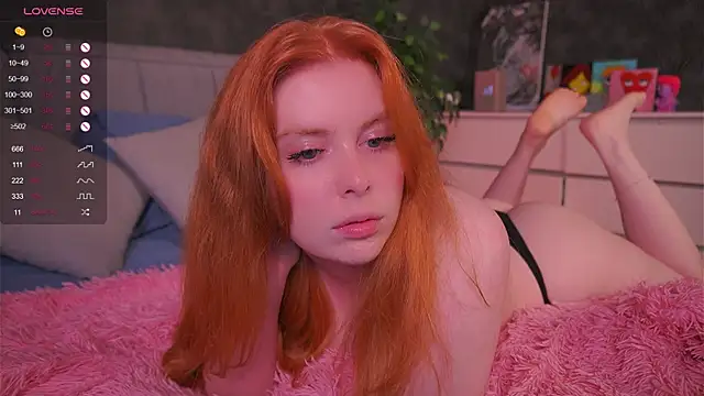 Snapshot of RedHotVixen0 chatting on 09/09/25, 11:48 RedHotVixen0 online show from 09/09/25, 11:48