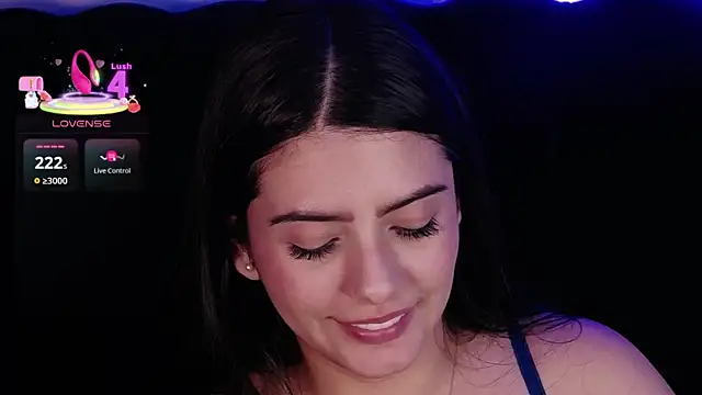 Snapshot of AspenRuss chatting on 03/09/25, 12:10 AspenRuss online show from 03/09/25, 12:10