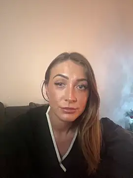 Snapshot of Pollypearson chatting on 12/28/24, 08:15 Pollypearson online show from 12/28/24, 08:15