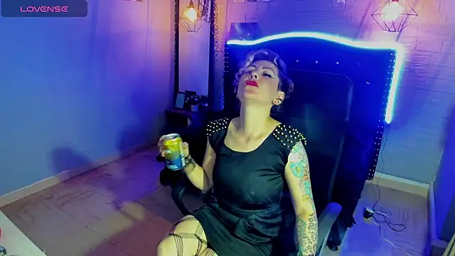 Snapshot of Maria_fernandaxxx_ chatting on 12/28/24, 07:22 Maria fernandaxxx online show from 12/28/24, 07:22