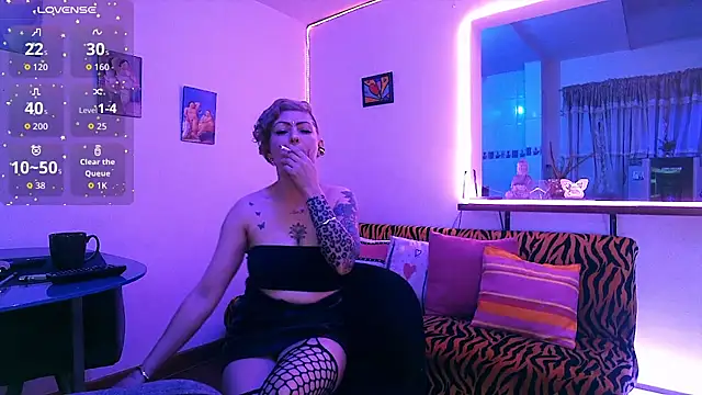Snapshot of Maria_fernandaxxx_ chatting on 09/24/25, 11:52 Maria fernandaxxx online show from 09/24/25, 11:52