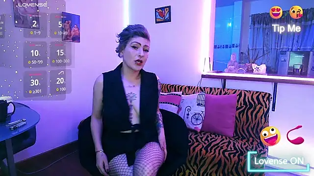 Snapshot of Maria_fernandaxxx_ chatting on 10/04/25, 05:05 Maria fernandaxxx online show from 10/04/25, 05:05