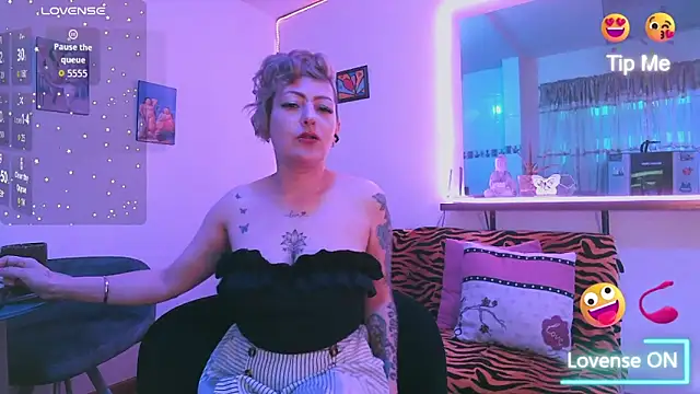 Snapshot of Maria_fernandaxxx_ chatting on 02/03/26, 02:11 Maria fernandaxxx online show from 02/03/26, 02:11