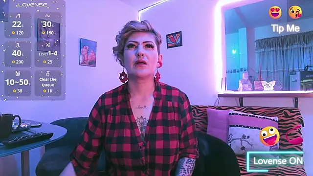 Snapshot of Maria_fernandaxxx_ chatting on 02/05/26, 11:42 Maria fernandaxxx online show from 02/05/26, 11:42