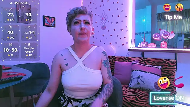 Snapshot of Maria_fernandaxxx_ chatting on 02/15/26, 11:52 Maria fernandaxxx online show from 02/15/26, 11:52