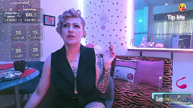 Snapshot of Maria_fernandaxxx_ chatting on 02/22/26, 07:01 Maria fernandaxxx online show from 02/22/26, 07:01