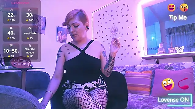 Snapshot of Maria_fernandaxxx_ chatting on 04/21/26, 03:35 Maria fernandaxxx online show from 04/21/26, 03:35