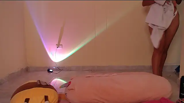 Snapshot of _maiahairy_ chatting on 01/21/25, 01:11 maiahairy online show from 01/21/25, 01:11