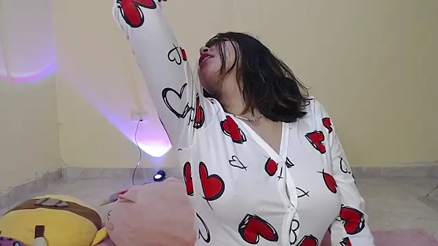 Snapshot of _maiahairy_ chatting on 02/27/25, 01:28 maiahairy online show from 02/27/25, 01:28