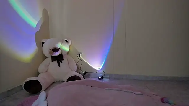 Snapshot of _maiahairy_ chatting on 10/17/25, 01:14 maiahairy online show from 10/17/25, 01:14