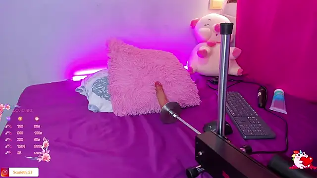 Scarlet Red  online show from 03/21/25, 03:13