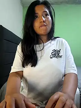 Snapshot of yuliparis chatting on 12/05/24, 06:54 yuliparis online show from 12/05/24, 06:54