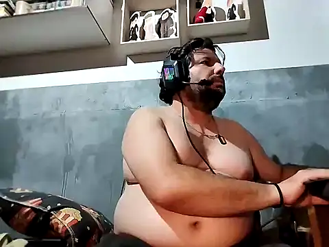 bumbumtatuado online show from 11/11/25, 02:11