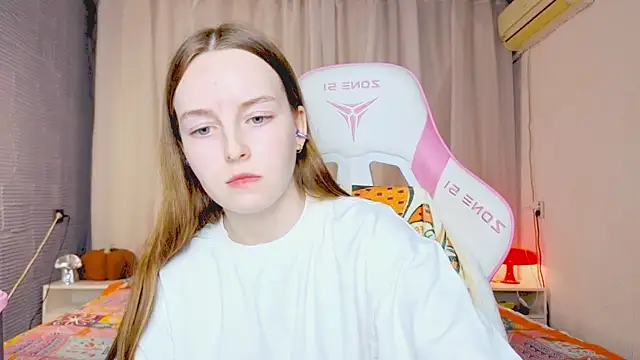 Snapshot of Wild__flowers chatting on 11/14/25, 07:34 Wild flowers online show from 11/14/25, 07:34