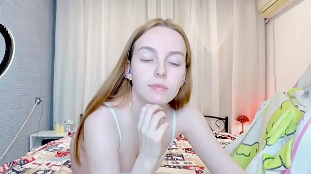 Snapshot of Wild__flowers chatting on 12/04/25, 07:55 Wild flowers online show from 12/04/25, 07:55