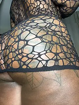 Hugemassivebootie online show from 07/10/26, 05:26