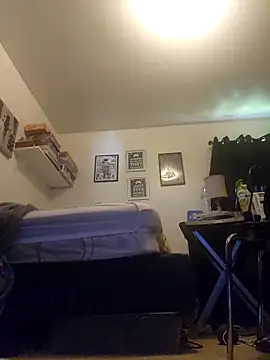 LovesickTheory6 online show from 10/22/25, 08:19