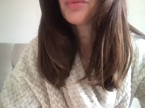 paolajonez online show from 09/28/25, 12:43