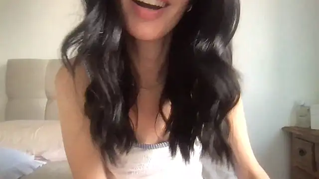 paolajonez online show from 11/29/25, 05:49