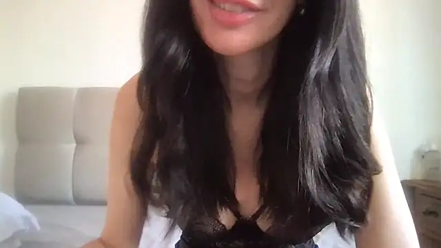 paolajonez online show from 12/22/25, 11:40