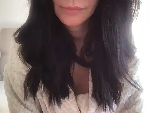 paolajonez online show from 07/19/26, 02:10