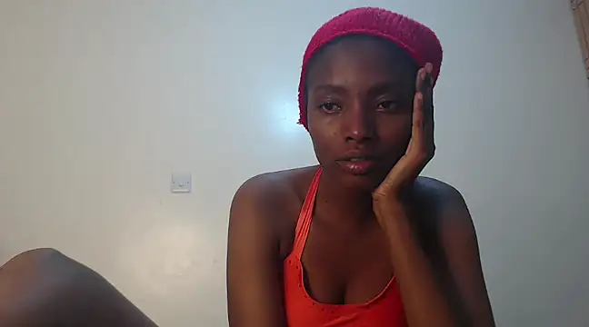 Snapshot of nanaswee chatting on 02/15/25, 08:01 nanaswee online show from 02/15/25, 08:01