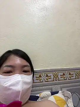 Snapshot of Hachi_Sweetbabie_ chatting on 10/17/25, 11:57 Hachi Sweetbabie online show from 10/17/25, 11:57