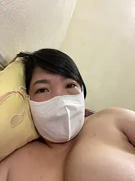 Snapshot of Hachi_Sweetbabie_ chatting on 11/26/25, 10:38 Hachi Sweetbabie online show from 11/26/25, 10:38