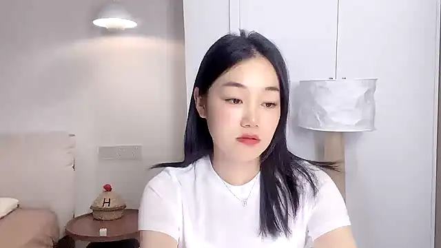 Snapshot of cloud8822 chatting on 04/21/26, 02:12 cloud8822 online show from 04/21/26, 02:12