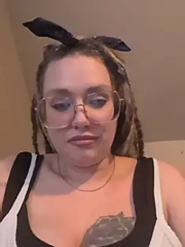 Snapshot of Lalalynn chatting on 07/28/26, 04:39 Lalalynn online show from 07/28/26, 04:39