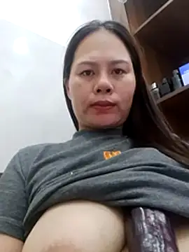 Snapshot of Baby-ladyass20 chatting on 06/05/26, 06:52 Baby-ladyass20 online show from 06/05/26, 06:52
