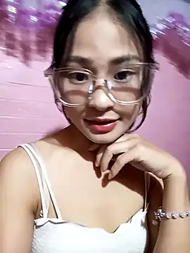 Snapshot of trieungoclnt chatting on 11/11/25, 03:17 trieungoclnt online show from 11/11/25, 03:17