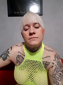 poussichienne online show from 11/03/25, 04:52