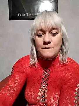 poussichienne online show from 01/18/26, 08:29