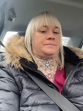 poussichienne online show from 02/08/26, 10:18