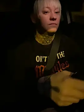 poussichienne online show from 03/03/26, 04:18