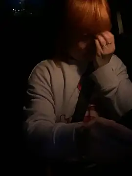 poussichienne online show from 03/17/26, 05:11