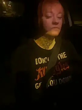 poussichienne online show from 03/19/26, 04:16