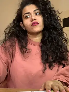 Snapshot of Curvydesifromgermany chatting on 12/10/24, 12:38 Curvydesifromgermany online show from 12/10/24, 12:38