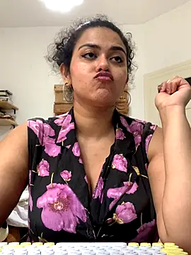 Snapshot of Curvydesifromgermany chatting on 09/10/25, 10:59 Curvydesifromgermany online show from 09/10/25, 10:59