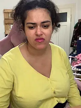 Curvydesifromgermany online show from 11/05/25, 01:33