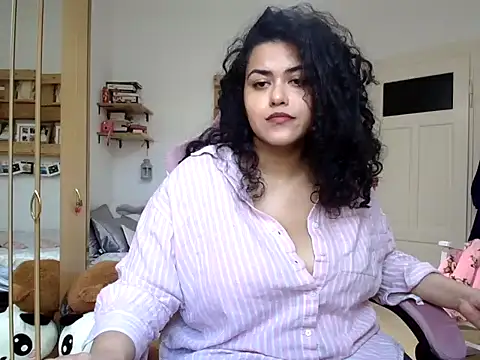 Curvydesifromgermany online show from 02/24/26, 12:03