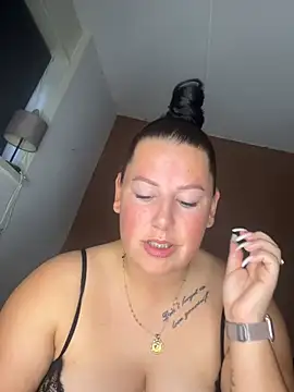 xlinastarrx online show from 05/08/26, 04:51