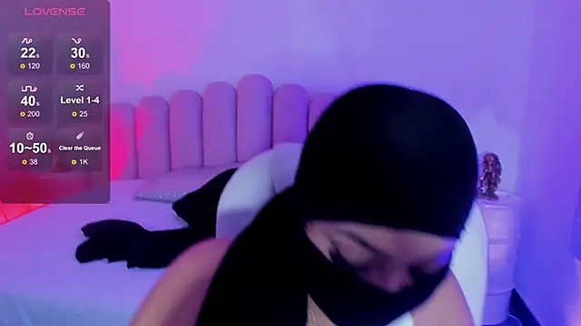 Haanna   online show from 02/15/25, 10:42