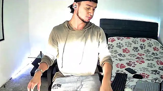 Kevin Torres online show from 12/13/25, 09:53