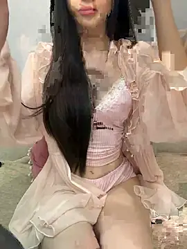 Snapshot of Almiraa68 chatting on 04/07/26, 05:24 Almiraa68 online show from 04/07/26, 05:24