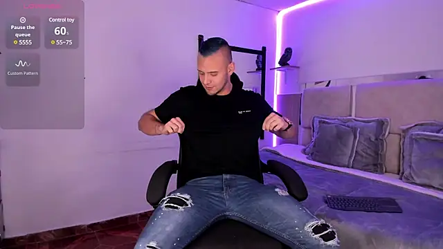 Snapshot of Damon_Bakert chatting on 02/13/25, 06:38 Damon Bakert online show from 02/13/25, 06:38