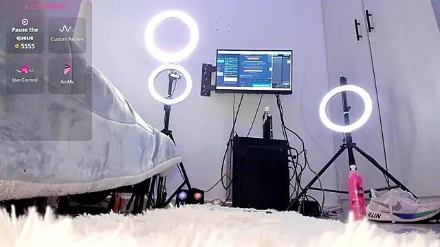 Snapshot of Damon_Bakert chatting on 10/16/25, 04:30 Damon Bakert online show from 10/16/25, 04:30