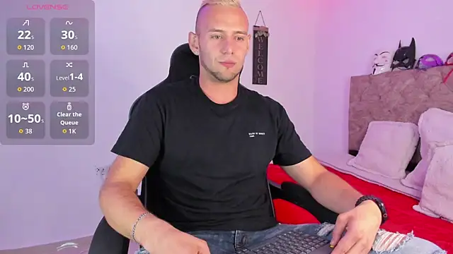 Snapshot of Damon_Bakert chatting on 10/29/25, 06:42 Damon Bakert online show from 10/29/25, 06:42