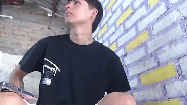 Lukas strong online show from 11/07/25, 02:06